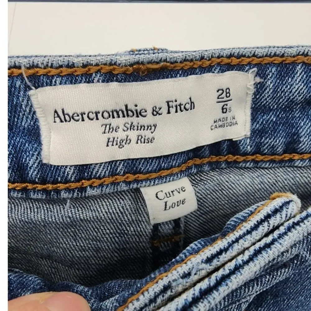 Abercrombie & Fitch The Skinny High Rise Jeans Medium Wash 28 6 S Curve Love‎